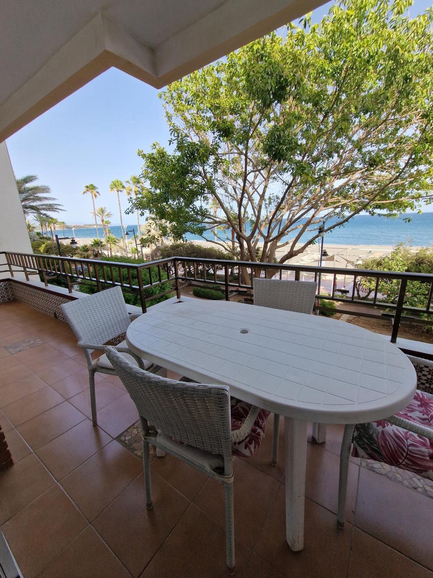 Estepona Playa 外观 照片